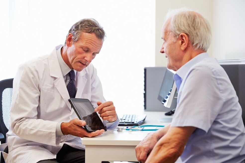 Patient mat Prostatitis bei engem Dokter Rendez-vous
